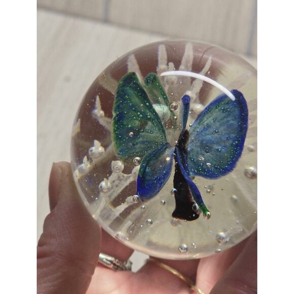 Vintage Glass Paperweight w/ Green & Blue Butterfly 2 1/2" Art Glass Beautiful - Picture 8 of 13